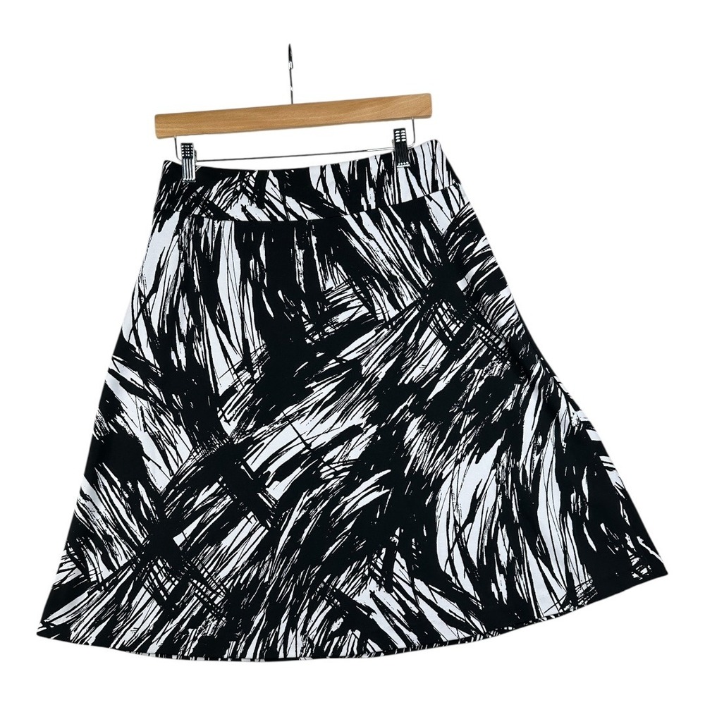 Adrienne Vittadini Abstract‎ A-line Skirt size 6 Black/White